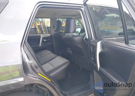 2018 Toyota 4Runner Sr5 Premium z USA, uszkodzony, nr VIN JTEZU5JR8J5184481